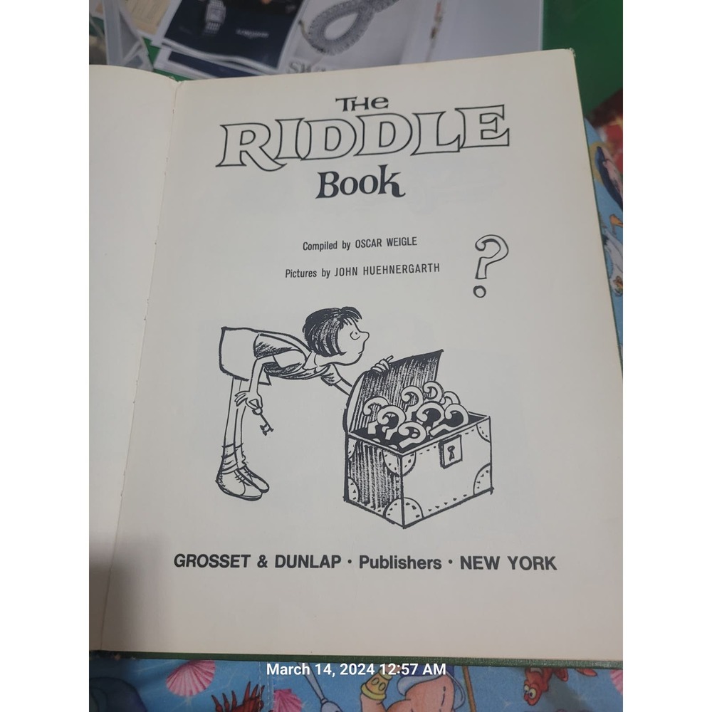 Vintage The Riddle Book Hardback Book - Picture 3 of 6